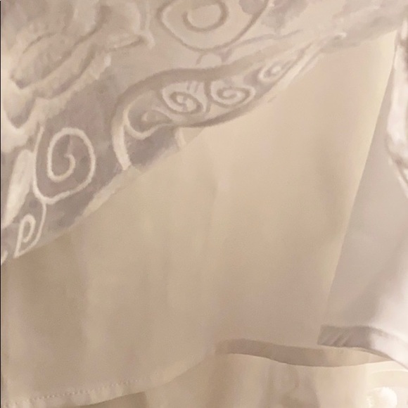 Bebe Laced Floral White Skirt - Picture 4 of 4